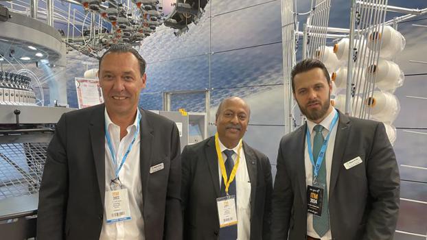 Abhay Sidham (centre) with Mayer & Cie. CEO Benjamin Mayer (right) and Stefan Bühler, regional sales manager (Source: Mayer & Cie.)