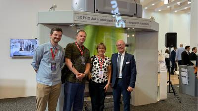 Stäubli - SX Pro at ITM 2022 with TextileTechnology Team 